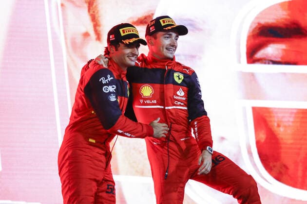 SAINZ Carlos (spa), Scuderia Ferrari F1-75, portrait LECLERC Charles (mco), Scuderia Ferrari F1-75, portrait podium during the Formula 1 Gulf Air Bahrain Grand Prix 2022, 1st round of the 2022 FIA Formula One World Championship, WM, Weltmeisterschaft on the Bahrain International Circuit, from March 18 to 20, 2022 in Sakhir, Bahrain - F1 - BAHRAIN GRAND PRIX 2022 - RACE DPPI Panoramic 00122005__B3_9517