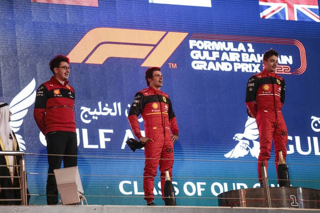 LECLERC Charles (mco), Scuderia Ferrari F1-75, portrait SAINZ Carlos (spa), Scuderia Ferrari F1-75, portrait BINOTTO Mattia (ita), Managing Director of the Scuderia Ferrari, portrait podium during the Formula 1 Gulf Air Bahrain Grand Prix 2022, 1st round of the 2022 FIA Formula One World Championship, WM, Weltmeisterschaft on the Bahrain International Circuit, from March 18 to 20, 2022 in Sakhir, Bahrain - F1 - BAHRAIN GRAND PRIX 2022 - RACE DPPI Panoramic 00122005__R5_1418
