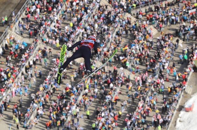 Sport Themen der Woche KW11 Sport Bilder des Tages Oberstdorf, Deutschland 20. März 2022: FIS Weltcup Skifliegen Oberstdorf, Herren, Weltcup, Oberstdorf, Heini-Klopfer-Skiflugschanze, Qualifikation Der Qualifikationssprung, Flugfoto von EISENBICHLER Markus (GER) *** Oberstdorf, Germany 20 March 2022 FIS World Cup Ski Flying Oberstdorf, Men, World Cup, Oberstdorf, Heini Klopfer Ski Flying Hill, Qualification The Qualification Jump, Flight Photo by EISENBICHLER Markus GER
