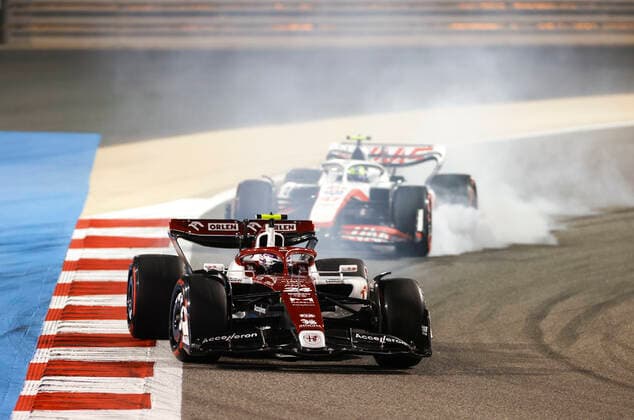 24 Guanyu Zhou (CHN, Alfa Romeo F1 Team ORLEN), F1 Grand Prix of Bahrain at Bahrain International Circuit on March 20, 2022 in Sakhir, Bahrain. (Photo by HOCH ZWEI) Sakhir Bahrain