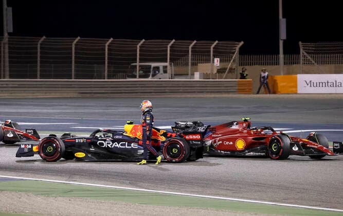 11 Sergio Perez (MEX, Oracle Red Bull Racing) retires from race, F1 Grand Prix of Bahrain at Bahrain International Circuit on March 20, 2022 in Sakhir, Bahrain. (Photo by HOCH ZWEI) Sakhir Bahrain