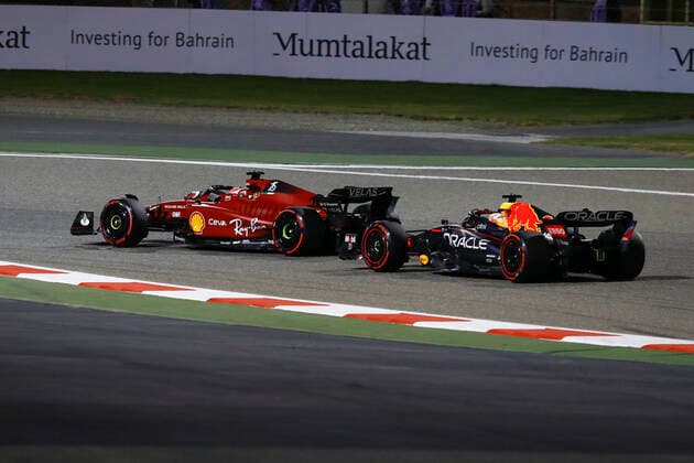 16 Charles Leclerc (MCO, Scuderia Ferrari), 1 Max Verstappen (NLD, Oracle Red Bull Racing), F1 Grand Prix of Bahrain at Bahrain International Circuit on March 20, 2022 in Sakhir, Bahrain. (Photo by HOCH ZWEI) Sakhir Bahrain