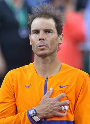 Rafael Nadal of Spain takes part in the trophy presentation ceremony after losing his men s final match against American Taylor Fritz at the BNP Paribas Open in Indian Wells, California on Sunday, March 20, 2022. Fritz defeated Nadel 6-3, 7-6 (5) to win the championship and his first ATP, Tennis Herren Masters 1000 tournament.  IDW20220320059 DAVIDxSILPA