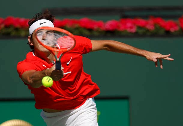 March 20, 2022 Taylor Fritz returns a shot against Rafael Nadal of Spain during the finals match of the 2022 BNP Paribas Open at Indian Wells Tennis Garden in Indian Wells, California. Indian Wells United States of America - ZUMAc04_ 20220320_zaf_c04_138 Copyright: xCharlesxBausx