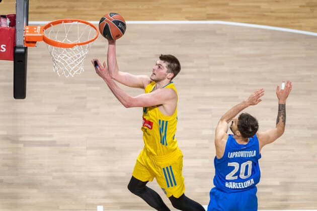 Basketball Berlin 22.03.2022 Saison 2021 2022 Euroleague Regular Season Alba Berlin - FC Barcelona, Barca Ben Lammers (Alba Berlin, No.55) Nicolas Laprovittola (Barcelona, No.20)