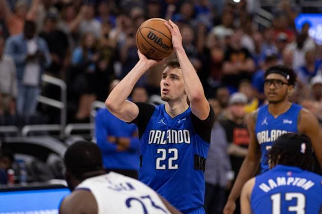 Orlando, Florida, March 22nd 2022: Franz Wagner (22 Orlando Magic) takes a free throw during the National Basketball Association game between Orlando Magic and Golden State Warriors at Amway Center in Orlando, Florida. Andrea Vilchez SPP Orlando Magic v Golden State Warriors - National Basketball Association - Amway Center 
