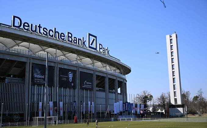 23.03.2022, xjhx, Fussball UEFA, Deutschland DFB Nationalmannschaft Training emspor, v.l. Ein Helicopter der Bundespolizei kreist ueber dem Stadiongelaende (DFL DFB REGULATIONS PROHIBIT ANY USE OF PHOTOGRAPHS as IMAGE SEQUENCES and or QUASI-VIDEO) Frankfurt am Main