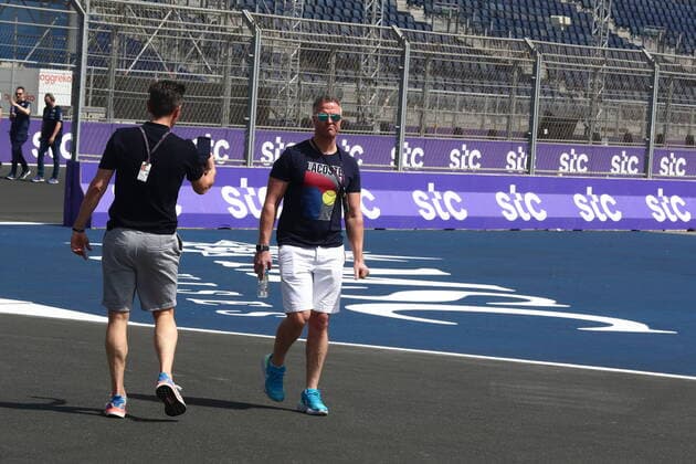Formel 1 Großer Preis von Saudi-Arabien 24.03.2022, Jeddah Corniche Circuit, Dschidda, Formel 1 Großer Preis von Saudi-Arabien ,im Bild Sky Kommentator Sascha Roos mit Experte Ralf Schumacher.