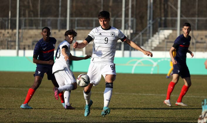 24.03.22 U18 Deutschland - U18 Frankreich Deutschland, Stuttgart, 24.03.2022, Fussball, Testspiel U18 DFB Deutschland - U18 Frankreich: Stefano Marino (Deutschland).