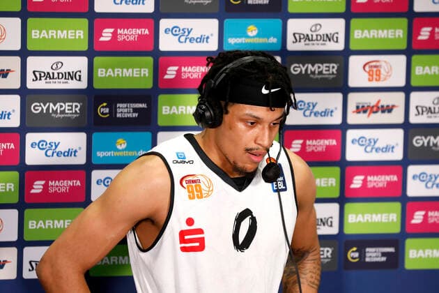 24.03.2022, easyCredit Basketball Bundesliga, BBL, Saison 2021 2022, Herren, Chemnitz Niners - Hamburg Towers Nelson Weidemann, Niners Chemnitz beim Interview Chemnitz Messe Chemnitz Sachsen Germany