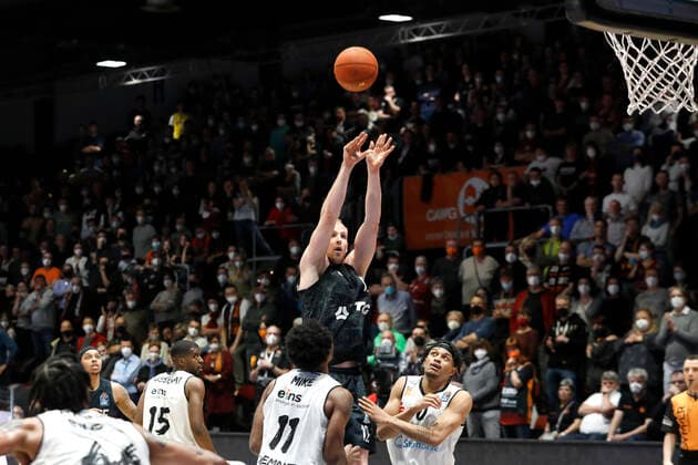 24.03.2022, easyCredit Basketball Bundesliga, BBL, Saison 2021 2022, Herren, Chemnitz Niners - Hamburg Towers Seth Hinrichs, Hamburg Towers Chemnitz Messe Chemnitz Sachsen Germany