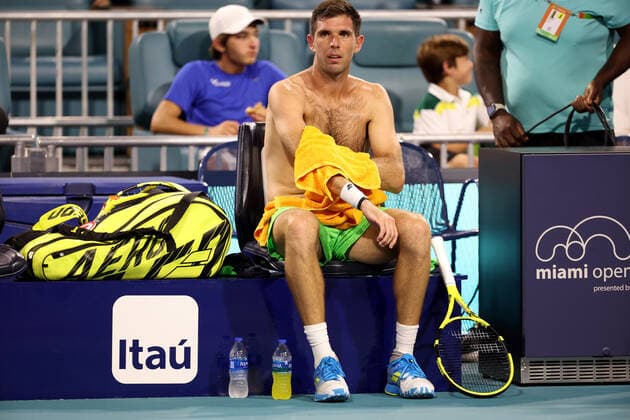 March 24, 2022, Miami Gardens, Florida, United States Of America: MIAMI GARDENS, FLORIDA - MARCH 24: Andy Murray of the United Kingdom defeats Federico Delbonis of Argentina during the 2022 Miami Open presented by ItaoÂº at Hard Rock Stadium on March 24, 2022 in Miami Gardens, Florida. ...People: Federico Delbonis Miami Gardens United States Of America - ZUMAs214 20220324_zda_s214_013 Copyright: xSMGx