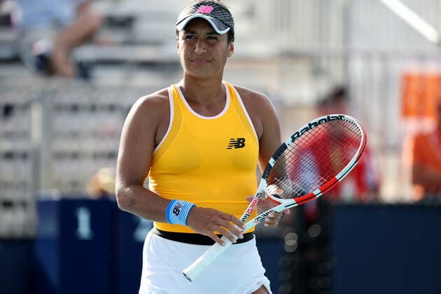 March 24, 2022, Miami Gardens, Florida, United States Of America: MIAMI GARDENS, FLORIDA - MARCH 24: Heather Watson of Great Britain defeats Elina Svitolina of Ukraine during the Miami Open at Hard Rock Stadium on March 24, 2022 in Miami Gardens, Florida....People: Heather Watson Miami Gardens United States Of America - ZUMAs214 20220324_zda_s214_121 Copyright: xSMGx