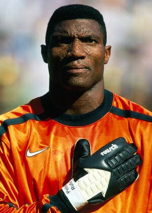 Nigeria v Bulgaria1998 FIFA World Cup, WM, Weltmeisterschaft, Fussball 19 June 1998 FIFA World Cup - Nigeria v Bulgaria ; Nigerian goalkeeper Peter Rufai. Photo: Mark Leech Paris France *** Nigeria gegen Bulgarien1998 Fifa-Weltmeisterschaft 19. Juni 1998 FIFA-Weltpokal Nigeria gegen Bulgarien Nigerianischer Torwart Peter Rufai Foto Mark Leech Paris Frankreich  Copyright: xMarkxLeechxOffside
