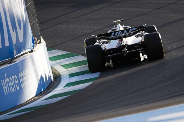47 SCHUMACHER Mick (ger), Haas F1 Team VF-22 Ferrari, action during the Formula 1 STC Saudi Arabian Grand Prix 2022, 2nd round of the 2022 FIA Formula One World Championship, WM, Weltmeisterschaft on the Jeddah Corniche Circuit, from March 25 to 27, 2022 in Jeddah, Saudi Arabia - F1 - SAUDI ARABIAN GRAND PRIX 2022 DPPI Panoramic  00122006__B2_6339.JPG_