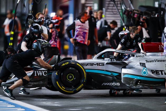 63 RUSSELL George (gbr), Mercedes AMG F1 Team W13, action during the Formula 1 STC Saudi Arabian Grand Prix 2022, 2nd round of the 2022 FIA Formula One World Championship, WM, Weltmeisterschaft on the Jeddah Corniche Circuit, from March 25 to 27, 2022 in Jeddah, Saudi Arabia - F1 - SAUDI ARABIAN GRAND PRIX 2022 DPPI Panoramic  00122006__B2_7263.JPG_