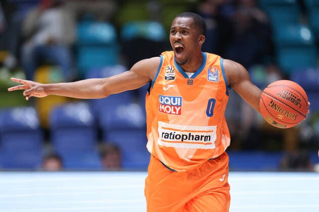Fraport Skyliners - ratiopharm Ulm, easyCredit-BBL Semaj Christon (Ulm, 0). Basketball-Spiel der easyCredit BBL zwischen den Fraport Skyliners und ratiopharm Ulm am 25. März 2022 in der Ballsporthalle in Frankfurt am Main., Frankfurt am Main Hessen Deutschland Ballsporthalle