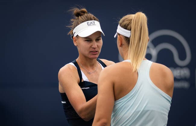 March 25, 2022, MIAMI, FLORIDA, UNITED STATES: Veronika Kudermetova of Russia in action during the second round of the 2022 Miami Open WTA, Tennis Damen 1000 tennis tournament against Dalma Galfi of Hungary MIAMI UNITED STATES - ZUMAa181 20220325_zaa_a181_024 Copyright: xRobxPrangex