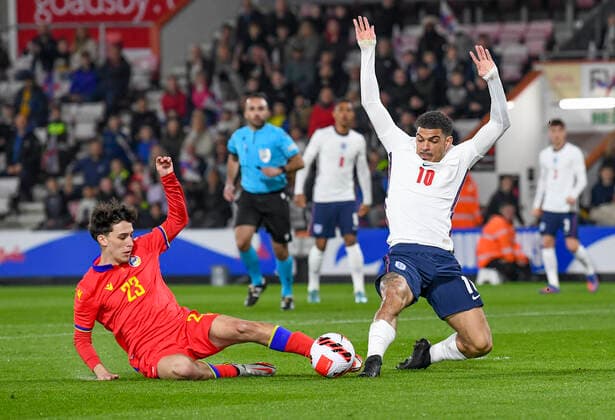 England U21, U 21 v Andorra U21 2023 UEFA European U21 Championship Morgan Gibbs-White of England u21 is challenged by Ot Remolins of Andorra u21 during the 2023 UEFA European U21 Championship match at the Vitality Stadium, Bournemouth Content Not Available For UK Newspapers Copyright: xJeremyxLandeyx FIL-16717-0095