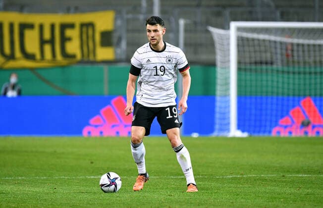 Fussball, Herren, Deutschland, U21, U 21 Nationalmannschaft, EM Qualifikation, Tivoli Aachen: Deutschland (weiss) - Lettland (rot); Maximilian Bauer (GER). Aktion, Einzelbild. DFB DFL REGULATIONS PROHIBIT ANY USE OF PHOTOGRAPHS AS IMAGE SEQUENCES AND OR QUASI-VIDEO