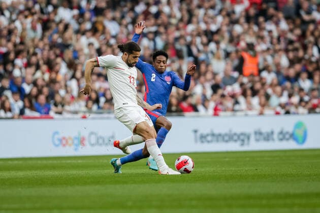 LONDON, ENGLAND - MARCH 26: during the International Friendly, Länderspiel, Nationalmannschaft match between England and Switzerland at Wembley Stadium on March 26, 2022 in London, United Kingdom. Ricardo Rodriguez of Switzerland against Kyle Walker-Peters of England London Wembley Stadium England United Kingdom Copyright: xJustPictures.chx xRichardxCallisx