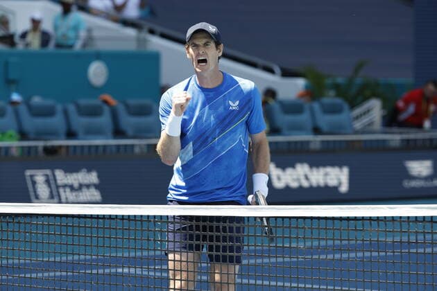 March 26, 2022, Miami Gardens, Florida, United States Of America: MIAMI GARDENS, FLORIDA - MARCH 26: Daniil Medvedev of Russia defeats Andy Murray of Great Britain during day 6 of the Miami Open at Hard Rock Stadium on March 26, 2022 in Miami Gardens, Florida. ...People: Miami Gardens United States Of America - ZUMAs214 20220326_zda_s214_002 Copyright: xSMGx