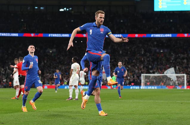 Sport Bilder des Tages England v Switzerland International Football 26 March 2022 Wembley, International Football Friendly match, England v Switzerland - Harry Kane of England celebrates after scoring the second goal from the penalty spot. (Photo by Mark Leech). London UK Copyright: xMarkxLeechxOffside