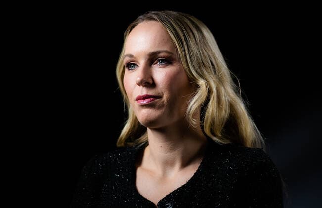 March 26, 2022, MIAMI, FLORIDA, UNITED STATES: Caroline Wozniacki of Denmark talks to the media at the 2022 Miami Open WTA, Tennis Damen 1000 tennis tournament MIAMI UNITED STATES - ZUMAa181 20220326_zaa_a181_265 Copyright: xRobxPrangex