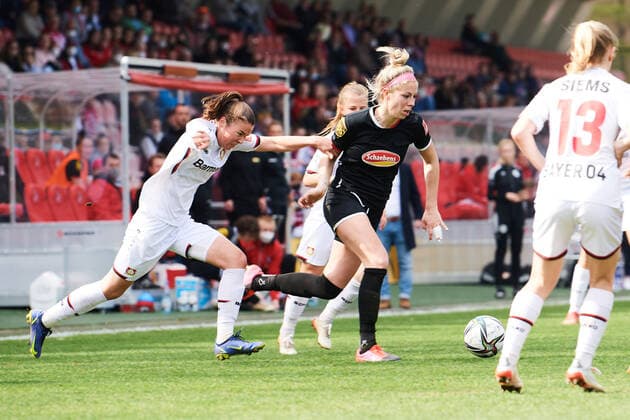 GERMANY, KÖLN - MARCH 27, 2022: The match Frauen Bundesliga FC Köln vs FC Bayer 04 Copyright: xVITALIIxKLIUIEVx