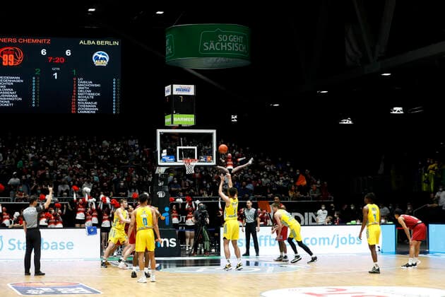 27.03.2022, easyCredit Basketball Bundesliga, BBL, Saison 2021 2022, Herren, Chemnitz Niners - Alba Berlin Oscar da Silva, Alba Berlin beim Freiwurf Chemnitz Messe Chemnitz Sachsen Germany