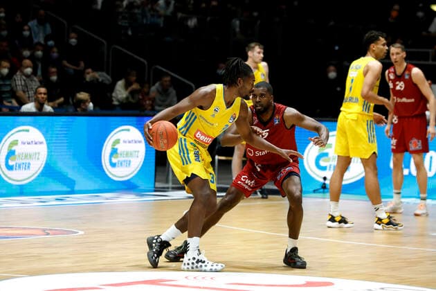 27.03.2022, easyCredit Basketball Bundesliga, BBL, Saison 2021 2022, Herren, Chemnitz Niners - Alba Berlin Jaleen Smith, Alba Berlin Chemnitz Messe Chemnitz Sachsen Germany