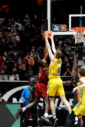27.03.2022, easyCredit Basketball Bundesliga, BBL, Saison 2021 2022, Herren, Chemnitz Niners - Alba Berlin Malte Delow, Alba Berlin Chemnitz Messe Chemnitz Sachsen Germany