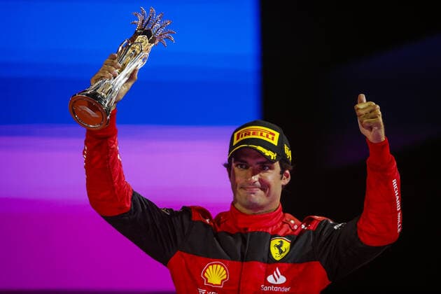 SAINZ Carlos (spa), Scuderia Ferrari F1-75, podium during the Formula 1 STC Saudi Arabian Grand Prix 2022, 2nd round of the 2022 FIA Formula One World Championship, WM, Weltmeisterschaft on the Jeddah Corniche Circuit, from March 25 to 27, 2022 in Jeddah, Saudi Arabia - F1 - SAUDI ARABIAN GRAND PRIX 2022 - RACE DPPI Panoramic  00122007__V2_4991.JPG_