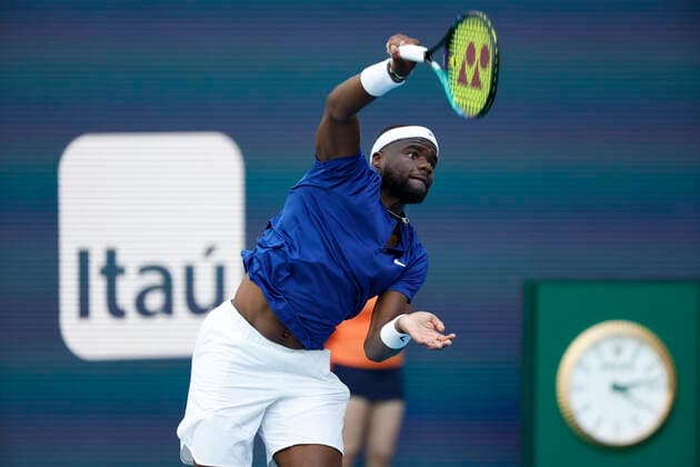 March 27, 2022, Miami Gardens, Florida, United States Of America: MIAMI GARDENS, FLORIDA - MARCH 27: Frances Tiafoe of United States defeats Juan Manuel Ceroendolo of Argentina during day 7 of the 2022 Miami Open at Hard Rock Stadium on March 27, 2022 in Miami Gardens, Florida....People: Frances Tiafoe Miami Gardens United States Of America - ZUMAs214 20220327_zda_s214_141 Copyright: xSMGx