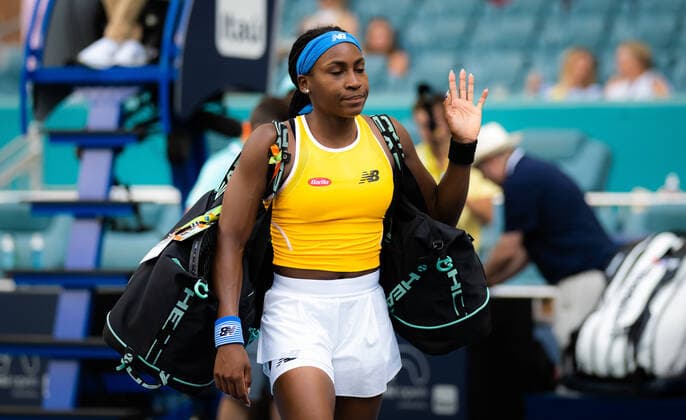 March 28, 2022, MIAMI, FLORIDA, UNITED STATES: Cori Gauff of the United States in action during the fourth round at the 2022 Miami Open WTA, Tennis Damen 1000 tennis tournament against Iga Swiatek of Poland MIAMI UNITED STATES - ZUMAa181 20220328_zaa_a181_064 Copyright: xRobxPrangex