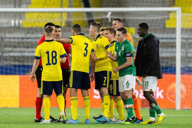 220329 Players of Sweden react after the UEFA European Under-21 Qualifier football match between Sweden and Ireland on March 29, 2022 in Boras. Photo: Mathias Bergeld BILDBYRAN kod MB MB0362 fotboll football soccer fotball em-kval kval uefa european under-21 qualifier U21, U 21 qualifier qualifying round qualification sverige sweden irland ireland bbeng depp Copyright: MATHIASxBERGELD BB220329MB035