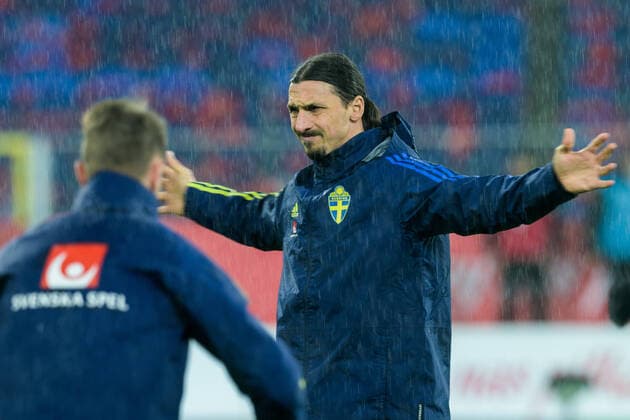 Sport Themen der Woche KW13 Sport Bilder des Tages 220329 Zlatan Ibrahimovic of Sweden ahead of the FIFA World Cup, WM, Weltmeisterschaft, Fussball Qualifier play-off final between Poland and Sweden on March 29, 2022 in Katowice. Photo: Ludvig Thunman BILDBYRAN kod LT JM0300 bbeng fotboll football soccer fotball vm-kval kval fifa world cup qualifier landskamp play-off playoff sverige sweden sverige a polen poland *** 220329 Zlatan Ibrahimovic of Sweden ahead of the FIFA World Cup Qualifier play off final between Poland and Sweden on March 29, 2022 in Katowice Photo Ludvig Thunman BILDBYRAN kod LT JM0300 bbeng fotboll football soccer fotball vm kval kval fifa world cup qualifier landskamp play off playoff sverige sweden sverige a polen poland,  Copyright: LUDVIGxTHUNMAN BB220329LT013