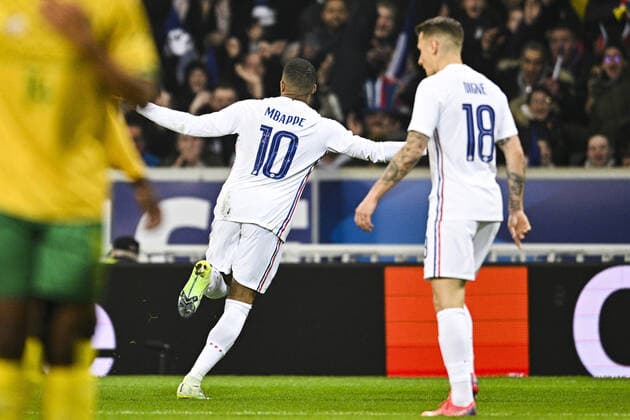 Joie des joueurs de l equioe de France apres le but de Kylian MBappe (Fra) FOOTBALL : France vs Afrique du Sud - Match Amical - 29 03 2022 JBAutissier Panoramic 