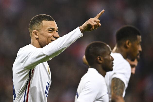 Joie des joueurs de l equioe de France apres le but de Kylian MBappe (Fra) sur penalty FOOTBALL : France vs Afrique du Sud - Match Amical - 29 03 2022 JBAutissier Panoramic 