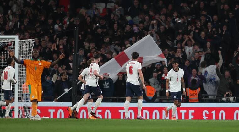 Mandatory Credit: Photo by JASONPIX Shutterstock (12873293al) Tyrone Mings of England celebrates after he scores a header to make it 3-0 to England in injury time. England v Ivory Coast (Cote D Ivoire) - International Friendly, Länderspiel, Nationalmannschaft Football, Wembley Stadium. UK. 29 MAR 2022 Editorial use only England v Ivory Coast (Cote D Ivoire) - International Friendly. Football, Wembley Stadium. UK. 29 MAR 2022 Editorial use only  Copyright: xJASONPIX Shutterstockx 12873293al