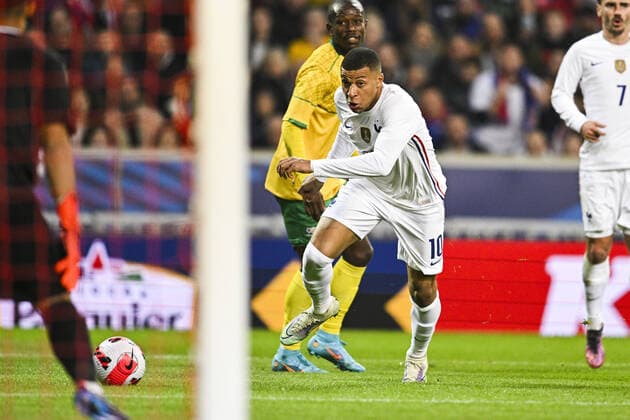 Fußball, Frankreich - Südafrika Kylian MBappe (Fra) FOOTBALL : France vs Afrique du Sud - Match Amical - 29 03 2022 JBAutissier Panoramic 