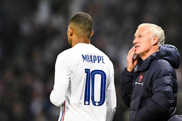 Fußball, Frankreich - Südafrika Didier Deschamps - Selectionneur (Fra) Kylian MBappe (Fra) FOOTBALL : France vs Afrique du Sud - Match Amical - 29 03 2022 JBAutissier Panoramic 