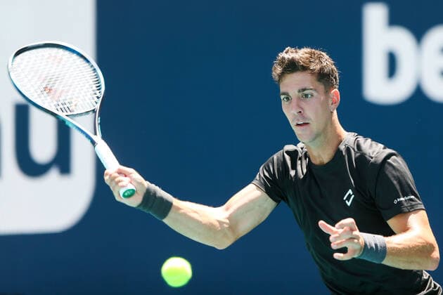 Tennis, ATP-Turnier in Miami March 29, 2022, Austin, Texas, United States: Thanasi Kokkinakis (AUS) returns a shot during the men s fourth round at the Miami Open presented by Itau at Hard Rock Stadium in Miami Gardens, Florida. Austin United States - ZUMAw109 20220329_zap_w109_020 Copyright: xDebbyxWongx