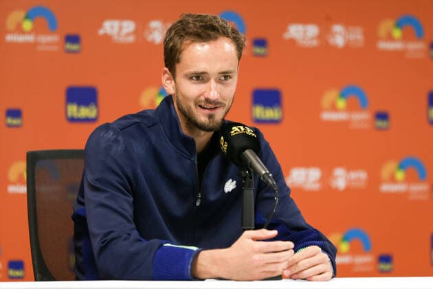 March 29, 2022, Austin, Texas, United States: Daniil Medvedev (RUS) speaks to the media after his men s singles fourth round at the Miami Open presented by Itau at Hard Rock Stadium in Miami Gardens, Florida. Austin United States - ZUMAw109 20220329_zap_w109_021 Copyright: xDebbyxWongx