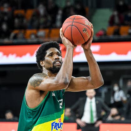 GER, EuroCup, ratiopharm ulm vs Frutti Extra Bursaspor 29.03.2022, ratiopharm arena, Neu-Ulm, GER, EuroCup, ratiopharm ulm vs Frutti Extra Bursaspor, im Bild Kavarrius Hayes (Bursaspor, 13)