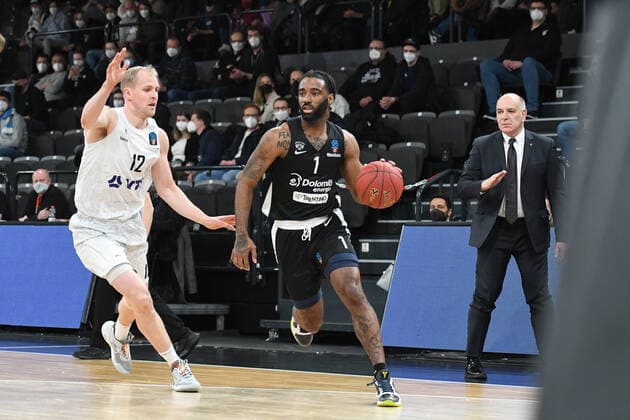 Basketball I Herren I Saison 2021-2022 I Eurocup I 17. Spieltag I Hamburg Towers - Dolomiti Energia Trento I 30.03.2022 Hamburg edel-optics.de Arena Hamburg Deutschland Copyright: xLobeca AndreasxHannigx
