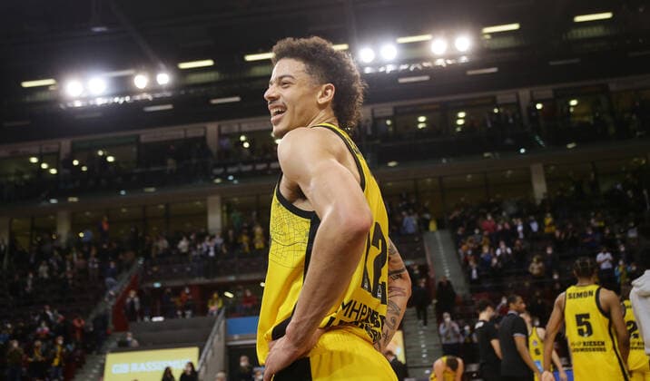 Ludwigsburg , Basketball easycredit BBL Bundesliga . MHP Riesen Ludwigsburg vs. SYNTAINICS MBC , Jonah Radebaugh ( Riesen )