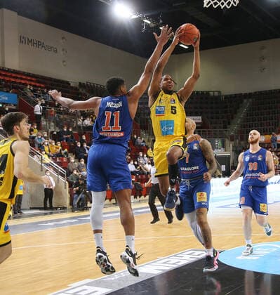 Justin Simon (Riesen) . MHP Riesen Ludwigsburg vs. Mitteldeutscher BC . Basketball-Bundesliga 2021-2022. Ludwigsburg , GER, 30.03.2022,