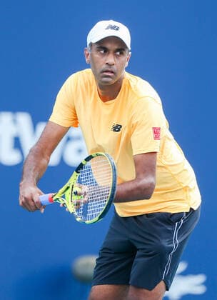 March 30, 2022, Miami Gardens, Florida, United States: Rajeev Ram (USA) serves during the men s doubles quarterfinals at the Miami Open presented by Itau at Hard Rock Stadium in Miami Gardens, Florida. Miami Gardens United States - ZUMAw109 20220330_zap_w109_053 Copyright: xDebbyxWongx