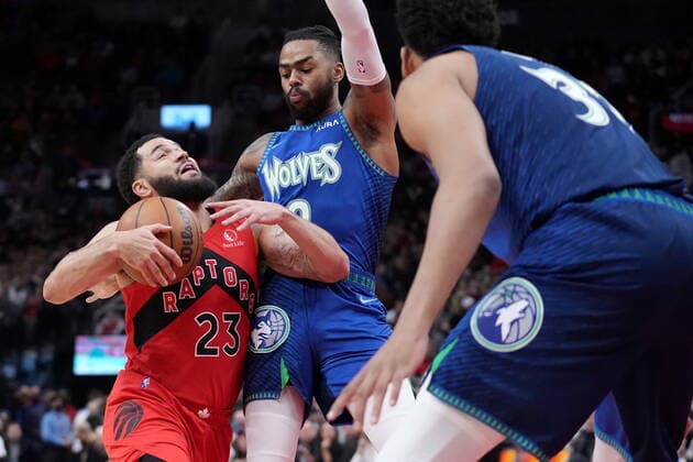 March 30, 2022, TORONTO, ON, CANADA: Toronto Raptors guard Fred VanVleet (23) tries to drive past Minnesota Timberwolves guard D Angelo Russell (0) during first half NBA, Basketball Herren, USA basketball action in Toronto, Wednesday, March 30, 2022. Canada News - March 30, 2022 - ZUMAc35_ 20220330_zaf_c35_126 Copyright: xNathanxDenettex